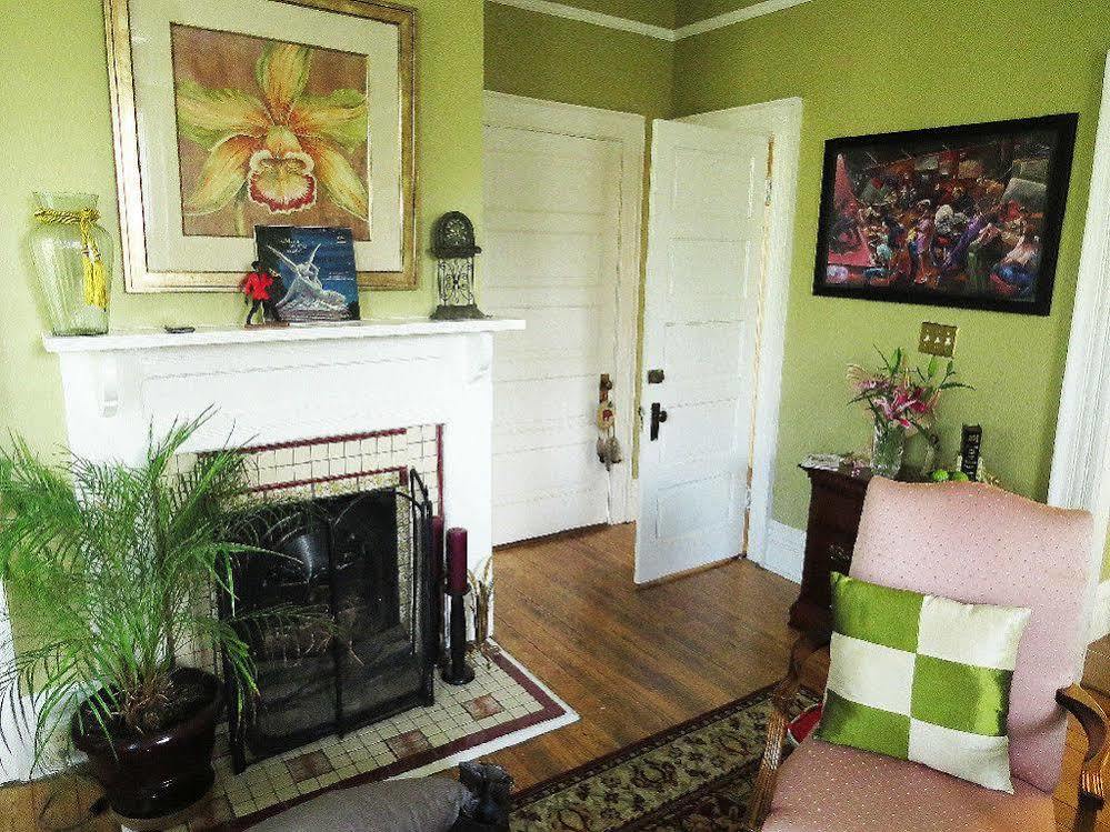 Inn Upon Moon River Plantation Chester Esterno foto